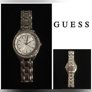 GUESS - PRELOVED SLIGHT FLAW - SILVER STAINLESS STEEL WATCH / BRACELET